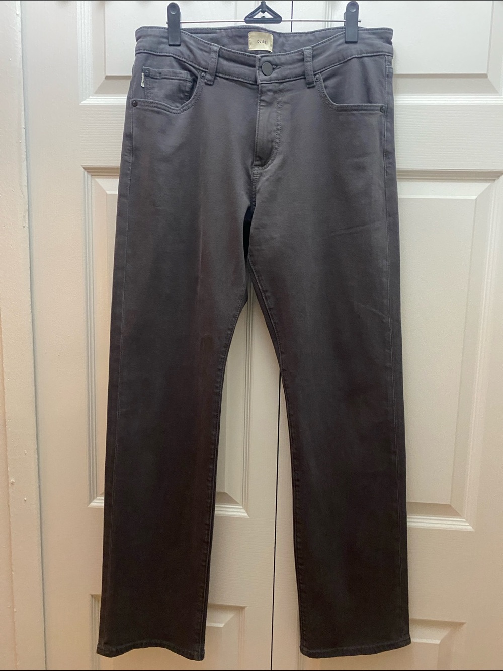 DL1961 Men's Avery Straight Relaxed Jeans in Charcoal - 32 x 32